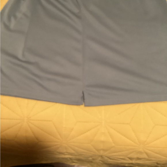 Nike DRI FIT top - Picture 6 of 7